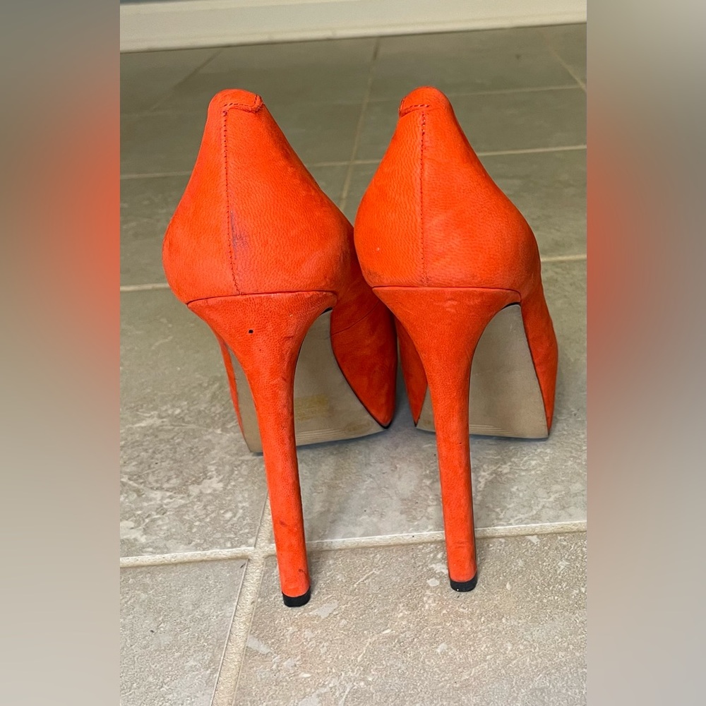 Jessica Simpson, 8 1/2B size, comfortable